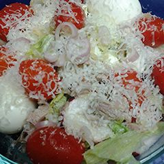 A picture of Leftover Smoked duck salad.