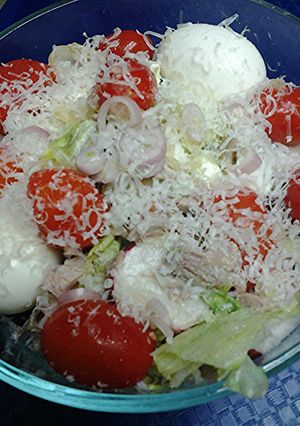 A picture of Leftover Smoked duck salad.