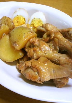 A picture of Simmered Chicken Drumettes and Potatoes.