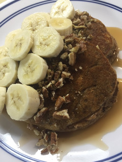 A picture of Sammies Banana Nut Protein Pancakes.