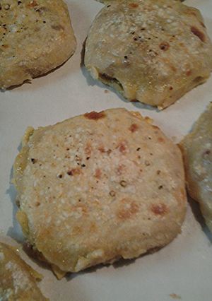 A picture of Baked Meat pies.