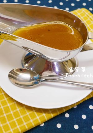 雞骨肉汁 的食譜成品照片