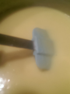 A picture of How to make custard from the homemade custard powder recipe.