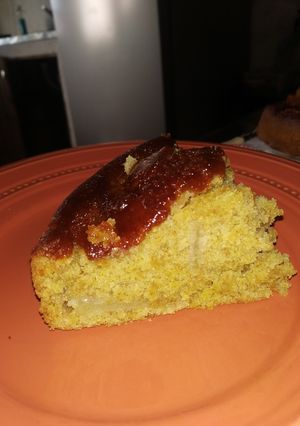 Una foto de Torta invertida de manzana semi integral (apta para veganos)💚🍎