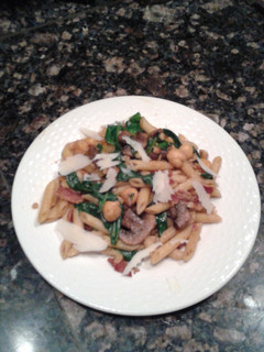 A picture of Penne with Spinach, Chickpeas and Paprika.
