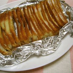 A picture of Rusk-style Bread Crusts.