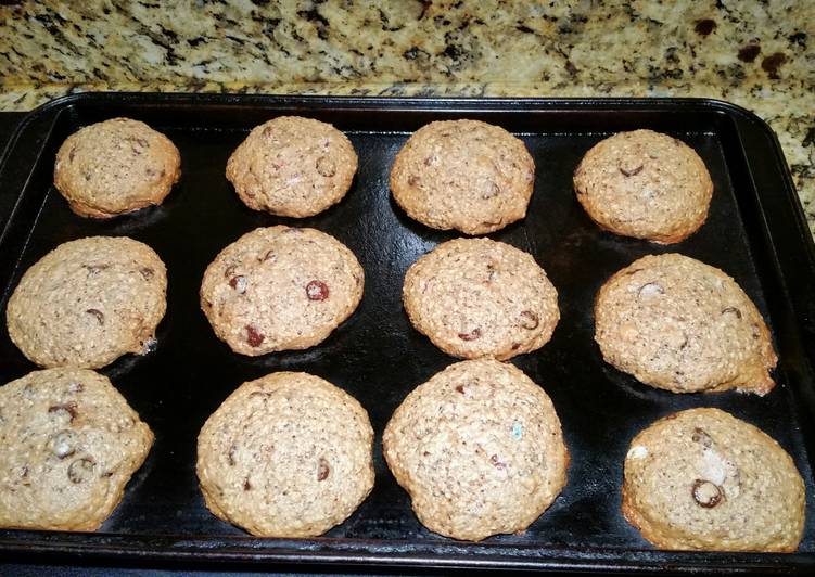 Easiest Way to Make Perfect Healthy Dark Chocolate Oatmeal Cookies