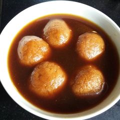 Jaggery Rosgulla A picture of Jaggery Rosgulla.
