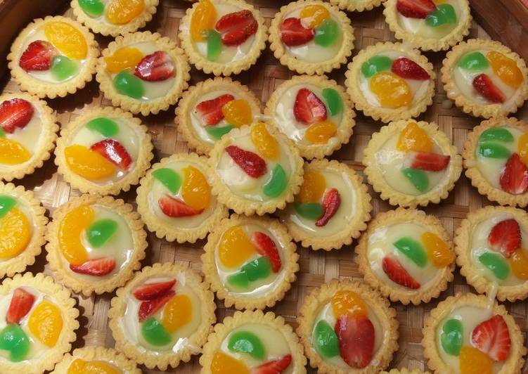  Resep  Pie  buah ekonomis  pr anekapie oleh Syauqiya Sa adah 