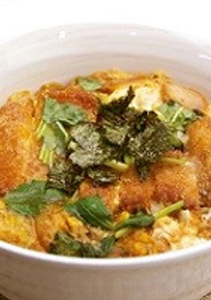 A picture of Katsudon (Pork Cutlet Rice Bowl).