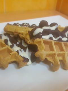 Una foto de Gofres de calabaza y chocolate