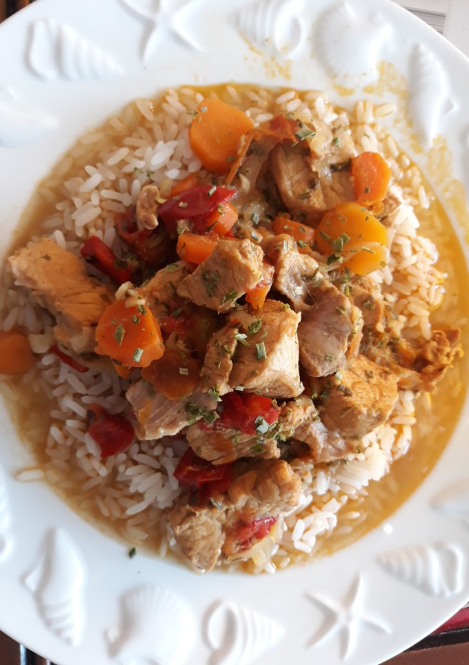 Una foto de Carne en salsa a mi estilo
