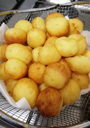 صورة لوصفة لقيمات رمضانيه على طريقة هنو