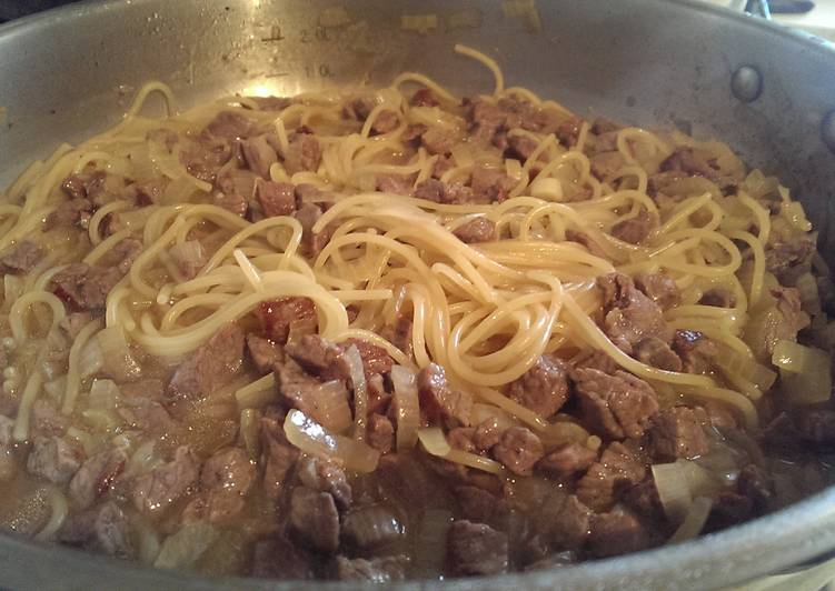 Steps to Make Quick Simple beef spaghetti