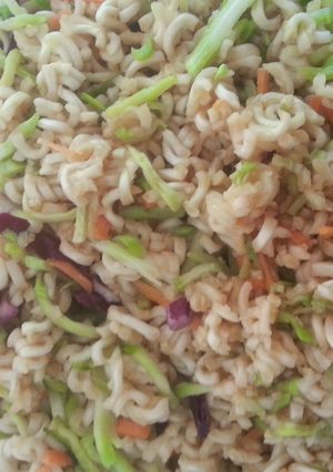 A picture of Broccoli Ramen Slaw.
