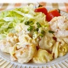 A picture of Easy Shrimp with Mayonnaise Sauce (and Fluffy Eggs).