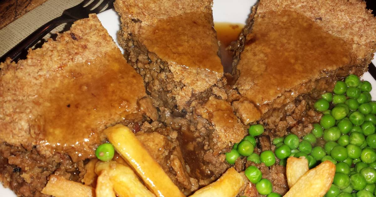 Minced beef pie Recipe by mrschoggins Cookpad