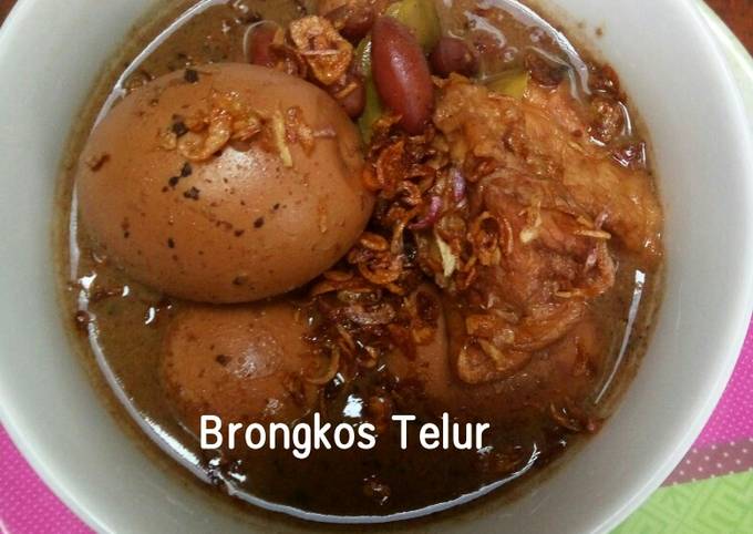 Brongkos Telur Kacang Merah