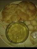 Luchi and Aalur Tarkari