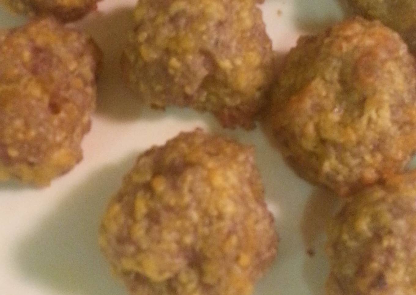 3 ingredient sausage balls