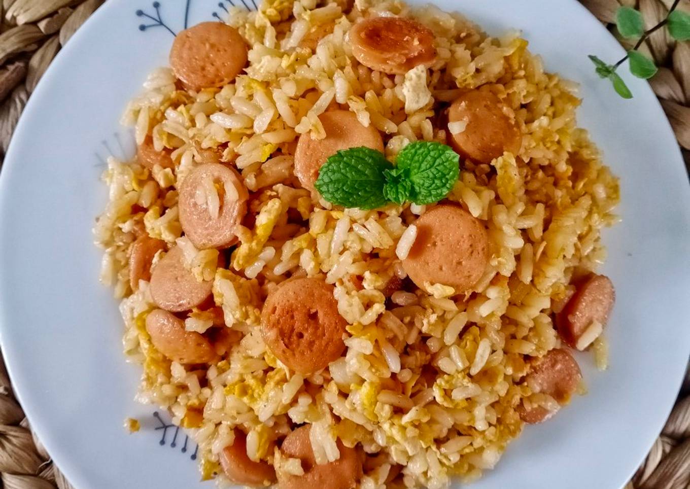 Nasi goreng sosis