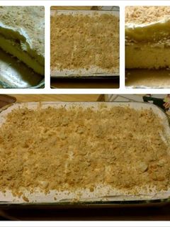 A picture of Banana pudding poke cake.