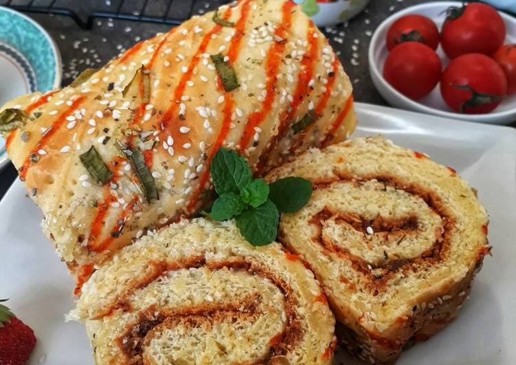 Roti Abon Gulung Menul-menul