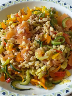 Foto di Piatto freddo salmone e verdure