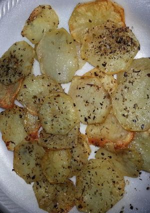 A picture of 40 day fasted snack herb chips.