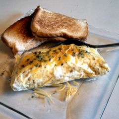 A picture of Omelette in bag.