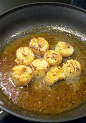 A picture of Seared Scallops With Sherry And Herb Sauce.