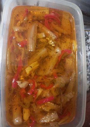 Una foto de Escabeche de Berenjena y Morrones Tricolor