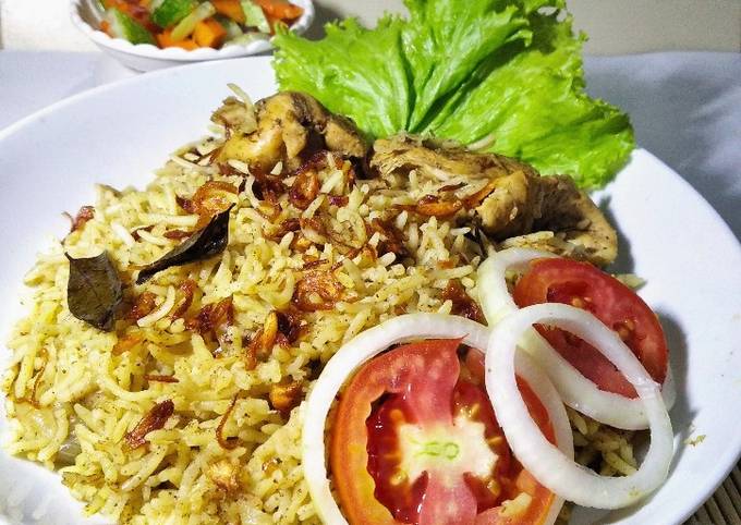 Ini dia! Resep enak memasak *Nasi Kebuli Ayam bumbu Instan*  sesuai selera