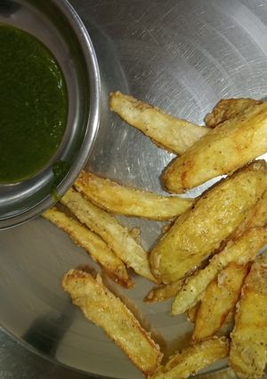 फिंगर चिप्स(finger chips recipe in hindi) रेसिपी मुख्य फोटो