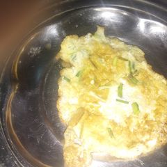 Haray lehsan wala omlette A picture of Haray lehsan wala omlette.