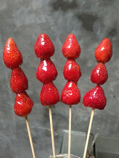 Foto resep Tanghulu, permen buah strawberry