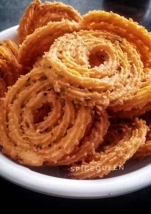 A picture of Chakli Chakri.
