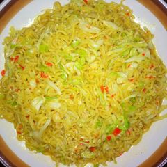 A picture of Cabbage noodles.