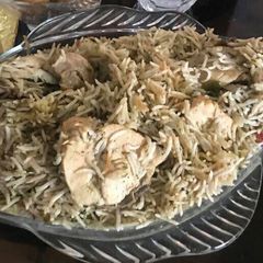 A picture of Chicken Pulao.