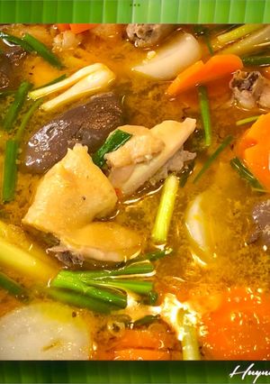 Hình của món Gà Hầm Sả.