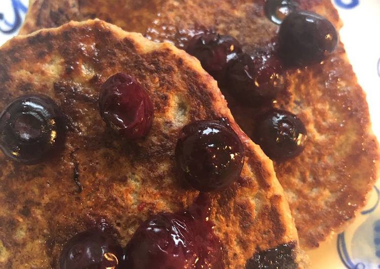 Blueberry banana pancakes - vegan