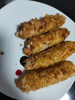 Una foto de Flamenquines de lomo, jamón y queso en airfryer
