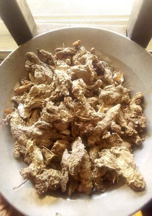 A picture of Homemade ginger, garlic and turmeric paste.