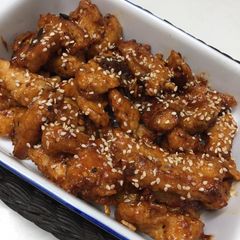 A picture of Garlic Honey Chicken.