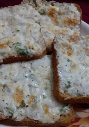 चीज़ टोस्ट (Cheese Toast recipe in Hindi) रेसिपी मुख्य फोटो