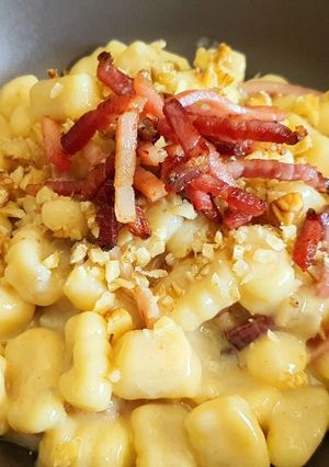 Foto di Gnocchetti gorgonzola speck e noci -Malloreddus-
