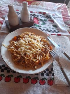 O poză a rețetei Spaghetti con carne.