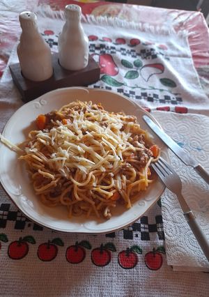 O poză a rețetei Spaghetti con carne.