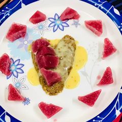 A picture of Little heart crunch with strawberry sorbet.