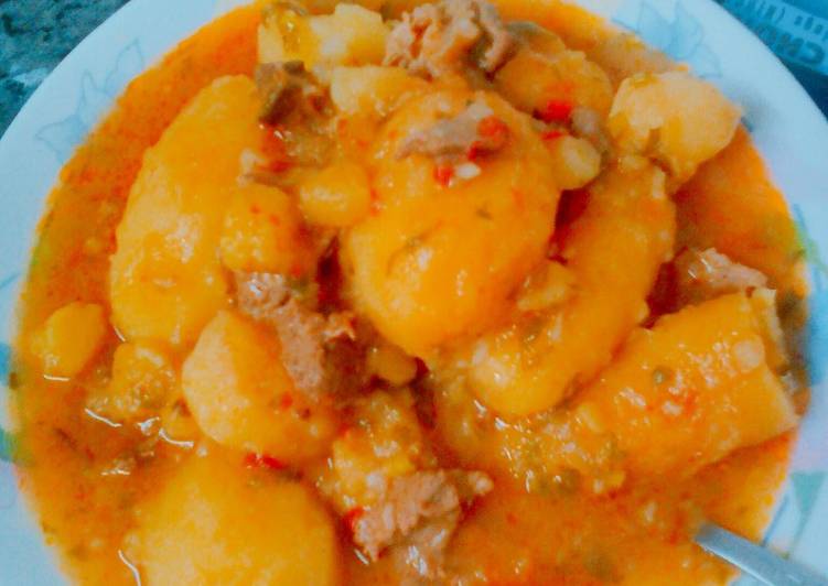 Steps to Make Favorite Stewed Matoke